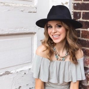 Meet your Posher, Sydney